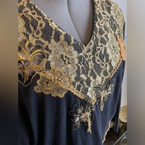 Gramma style appliqué vintage black and gold sweater